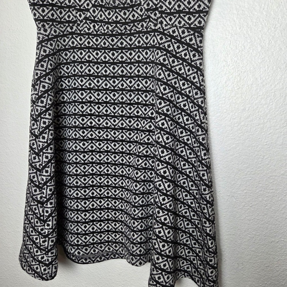 Pull & Bear‎ black & white skater tank crossback dress Womens size Medium NWT - Picture 6 of 12